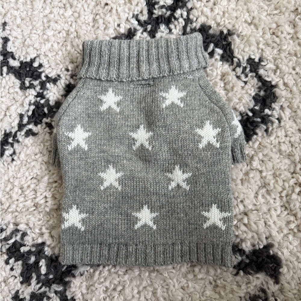 Mark & Graham Gray Star Patterned Dog Sweater Size S